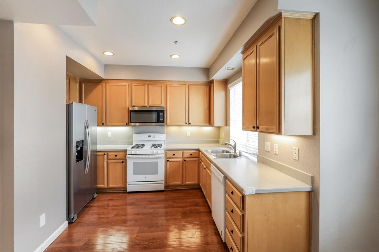 Interior, Kitchen, Recessed Lighting, Wood Texture Flooring