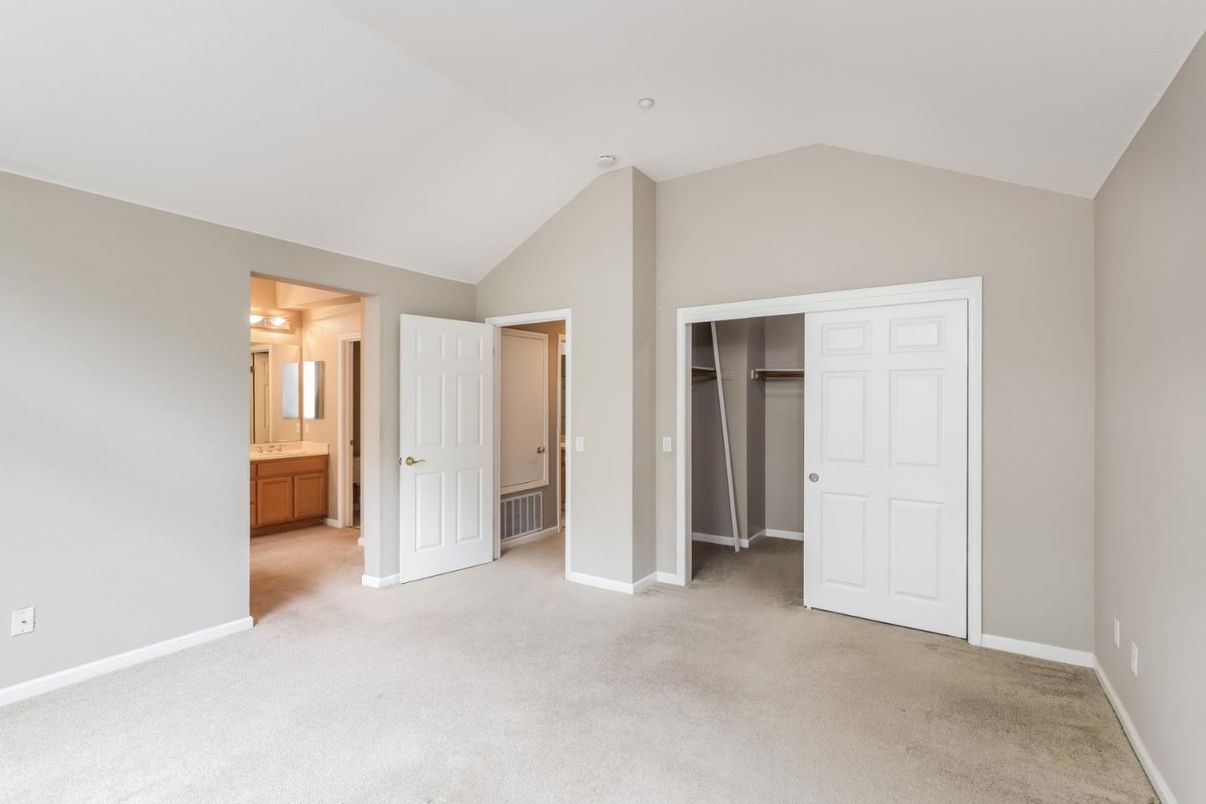 Bathroom, Empty room, Interior