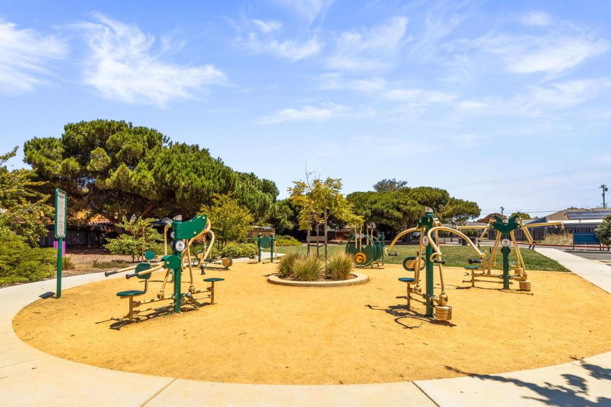 Backyard, Exterior, Playground