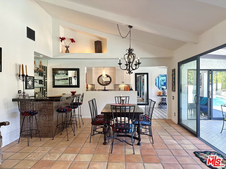 Chandelier, Dining room, Interior, Pendant Lights