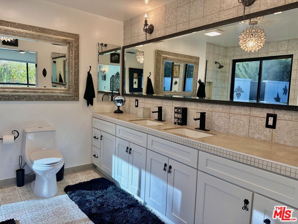 Bathroom, Dual Sink Vanities, Interior, Tile Countertops