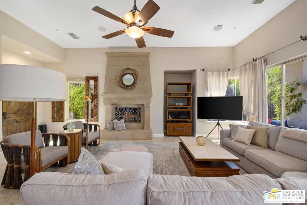 Fireplace, Interior, Living room, Recessed Lighting
