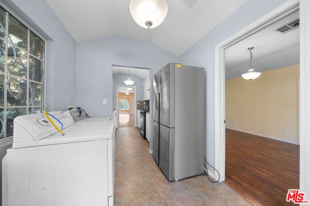 Interior, Pendant Lights, Washer, Wood Texture Flooring