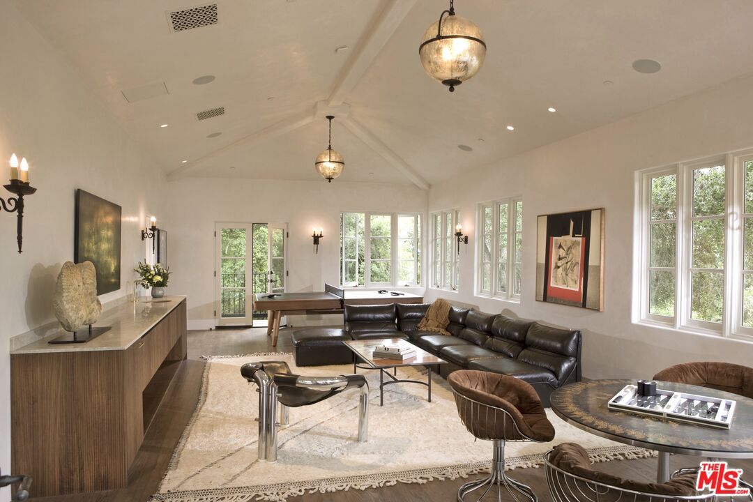 Billiard Table, Game Room, Interior, Living room, Pendant Lights, Recessed Lighting, Wood Texture Flooring