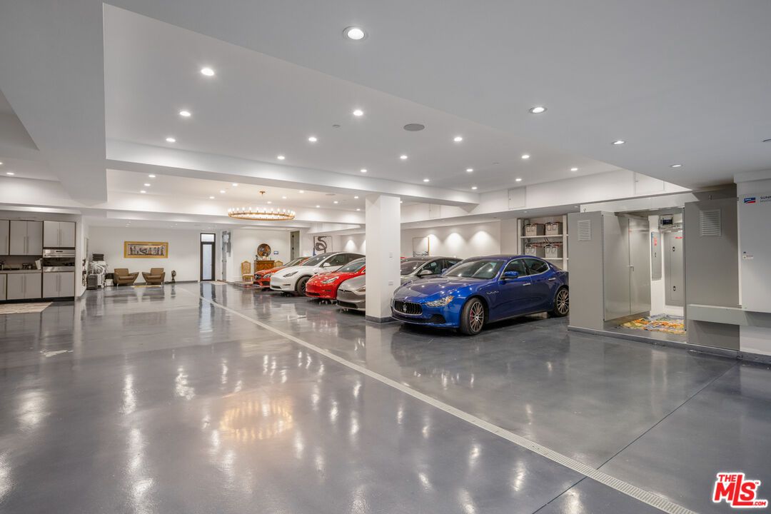 Garage, Interior, Recessed Lighting