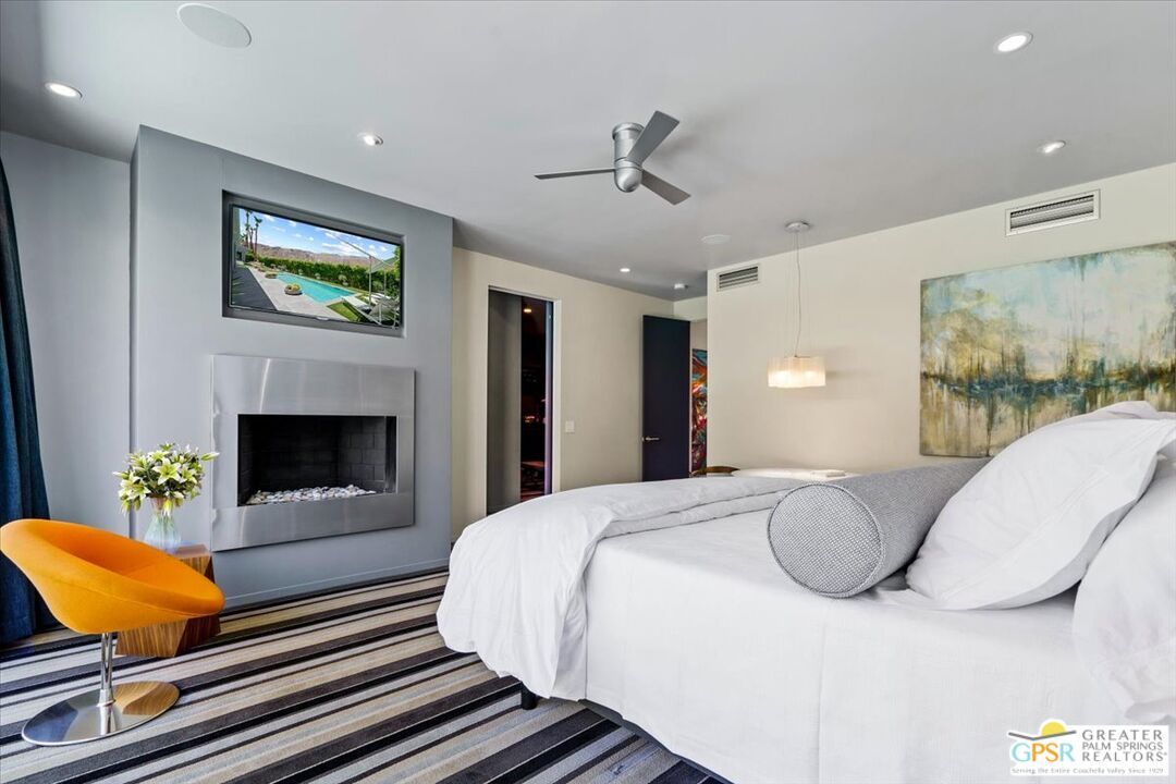 Bedroom, Fireplace, Interior, Pendant Lights, Recessed Lighting