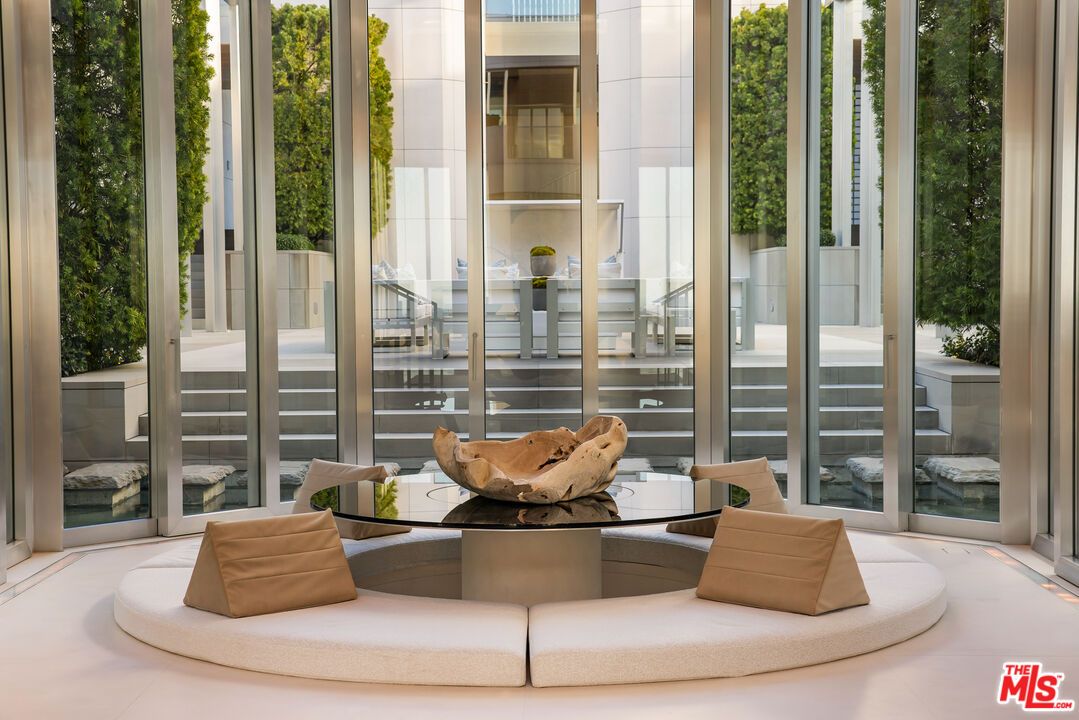 Dining room, Exterior, Interior