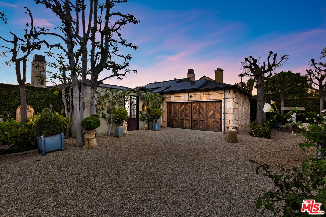 Backyard, Detached Garage, Exterior, Solar Panels