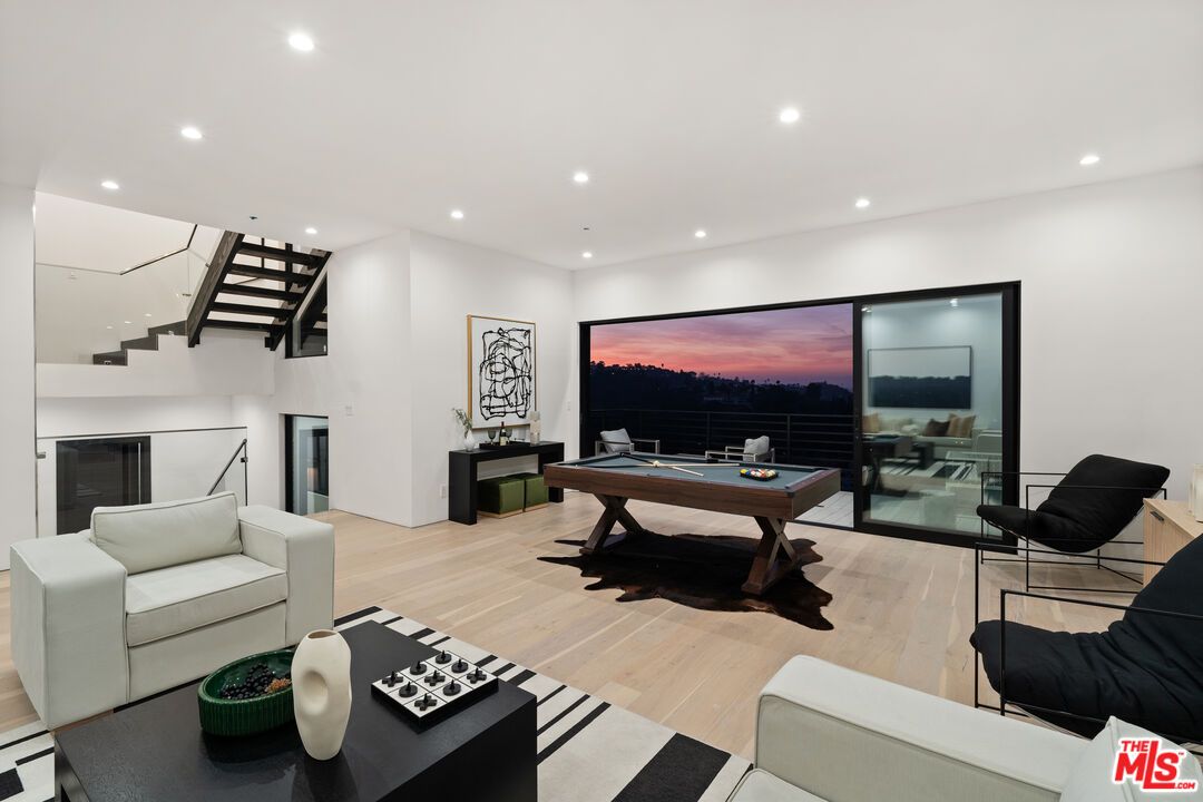 Billiard Table, Game Room, Interior, Living room, Recessed Lighting, Wood Texture Flooring