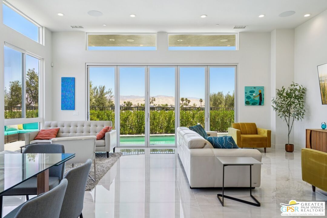 Dining room, Interior, Living room, Recessed Lighting