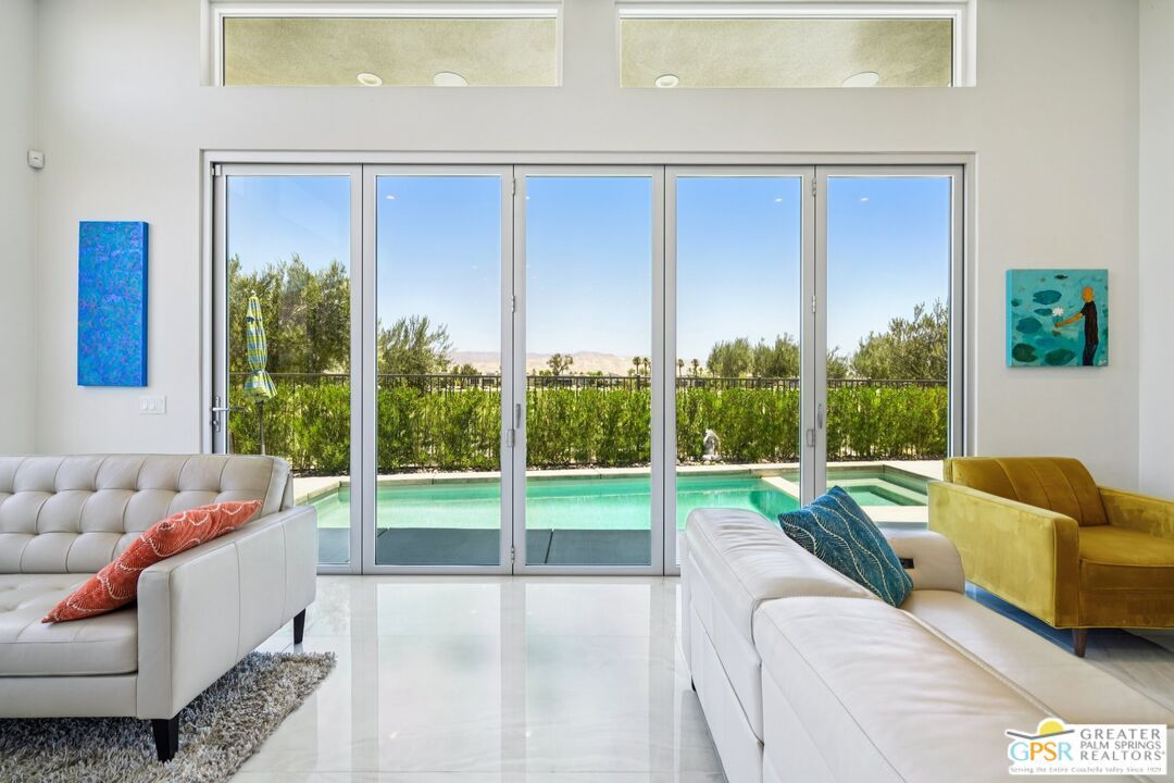 Interior, Living room, Sun Room, Water