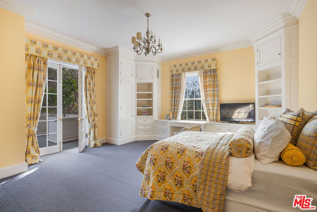 Bedroom, Chandelier, Interior