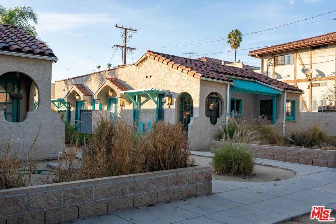 Exterior, Facade, Spanish Mediterranean