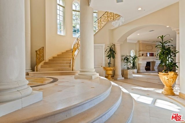 Fireplace, Interior, Recessed Lighting