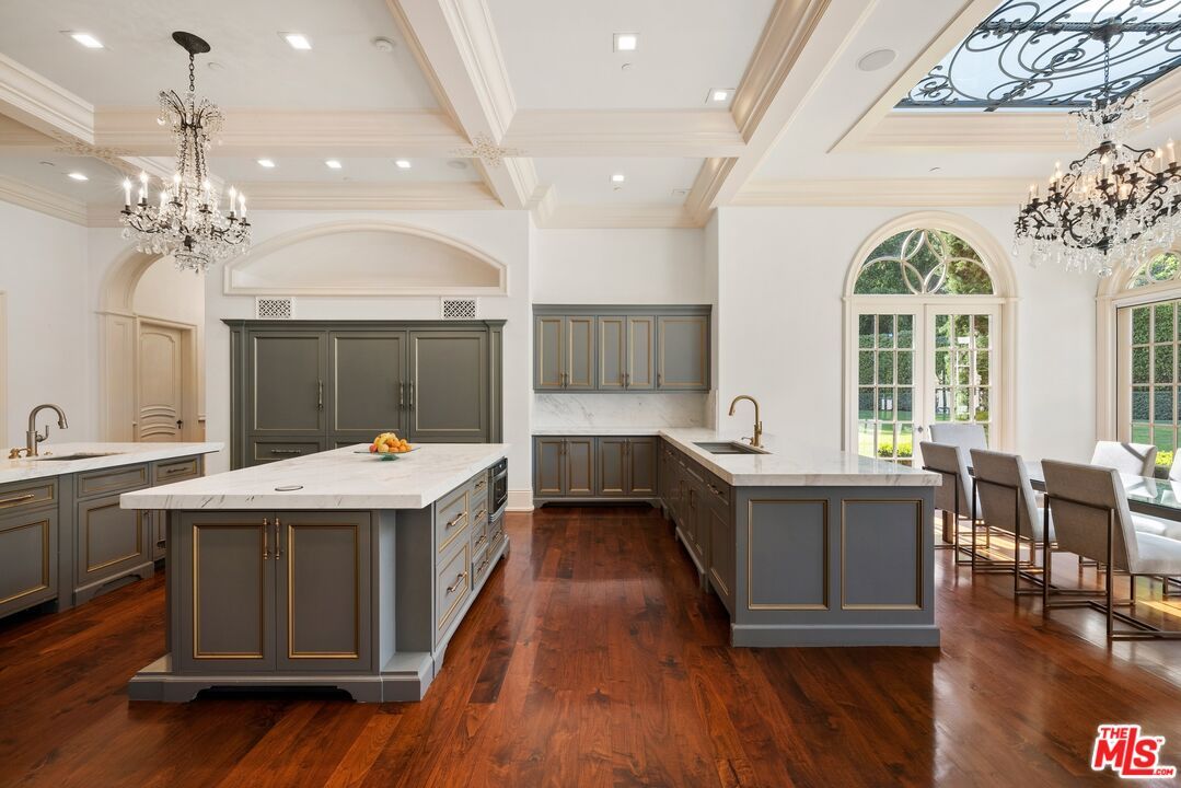 Chandelier, Interior, Kitchen, Recessed Lighting, Wood Texture Flooring