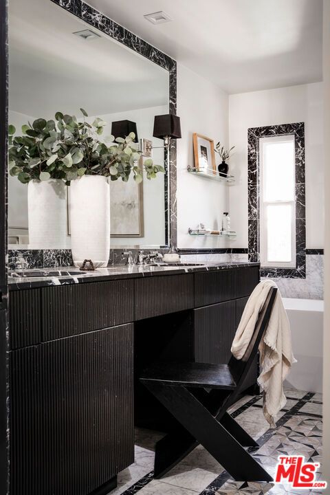 Bathroom, Interior, Pendant Lights