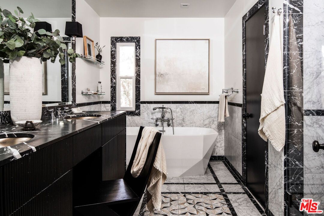 Bathroom, Dual Sink Vanities, Free Standing Baths, Interior, Recessed Lighting