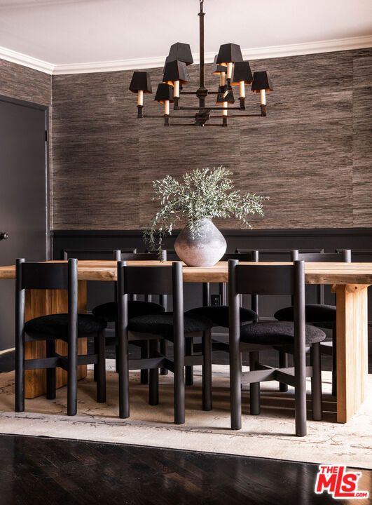 Chandelier, Dining room, Interior, Wood Texture Flooring