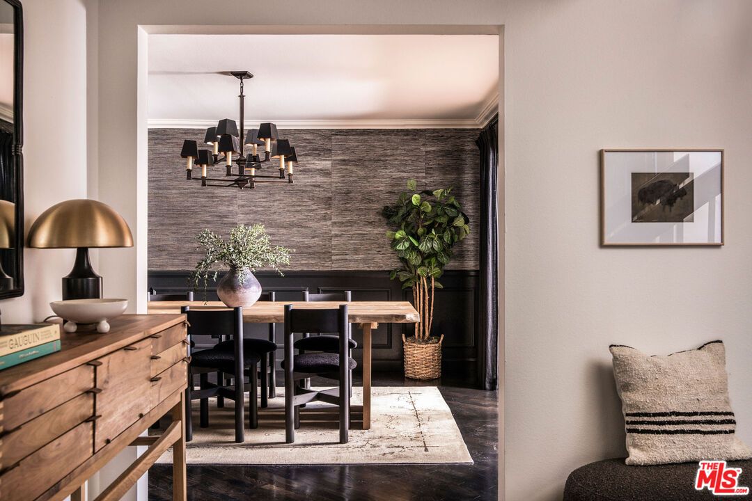 Chandelier, Dining room, Interior, Wood Texture Flooring