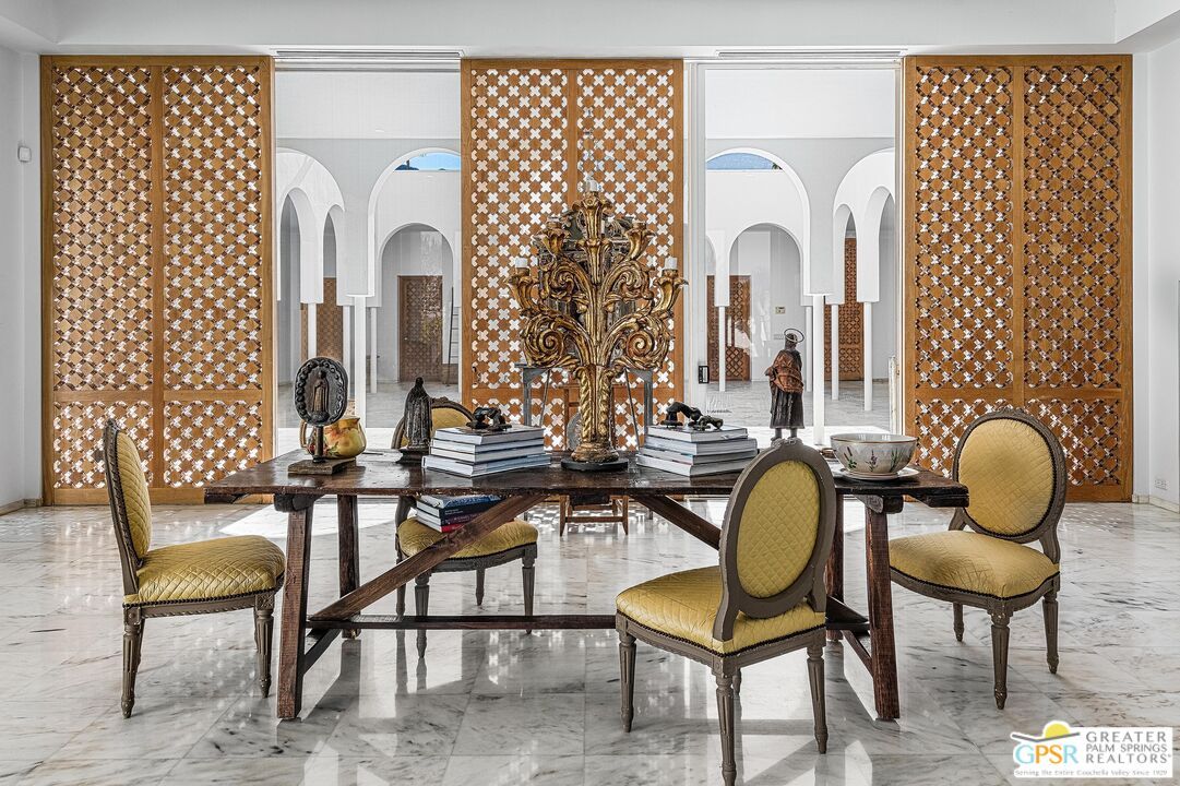 Dining room, Interior, Marble