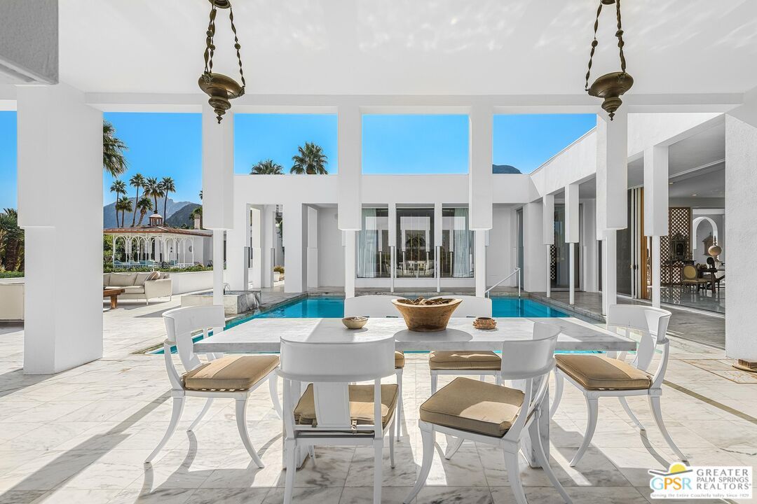 Exterior, Marble, Pool