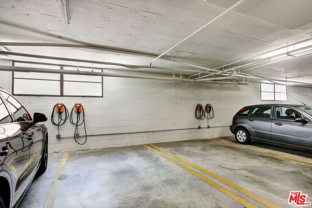 Garage, Interior, Stone Walls