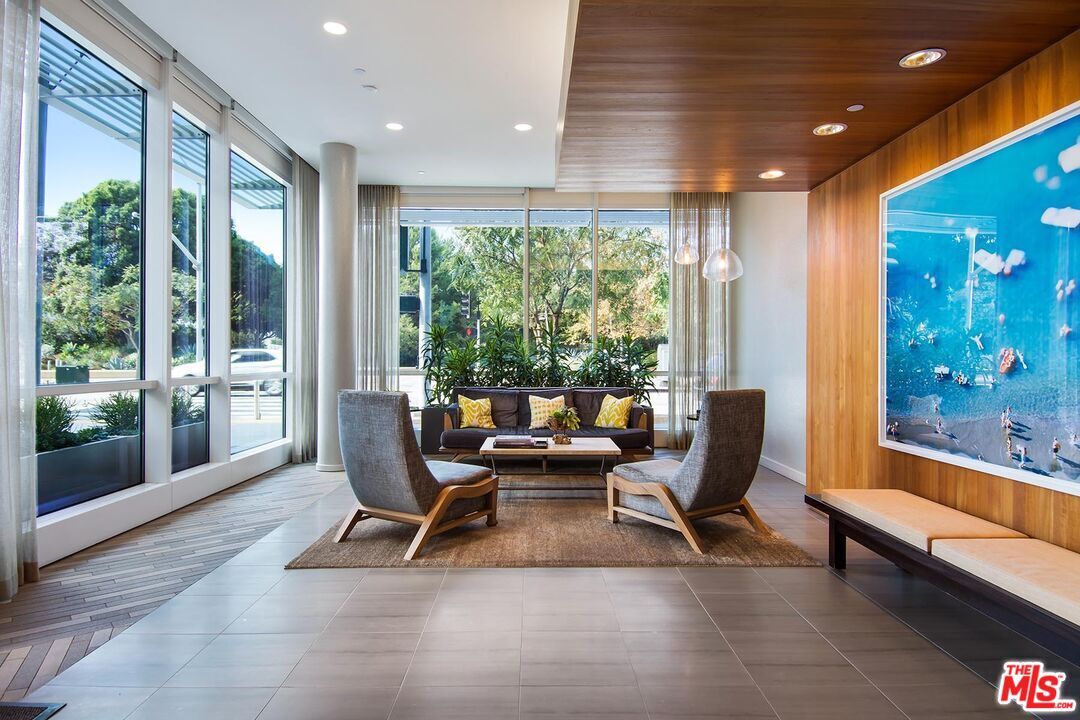 Interior, Living room, Pendant Lights, Recessed Lighting, Wooden Ceilings, Wooden Walls