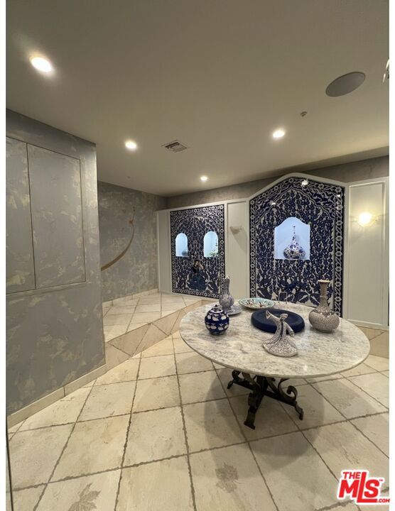 Interior, Recessed Lighting