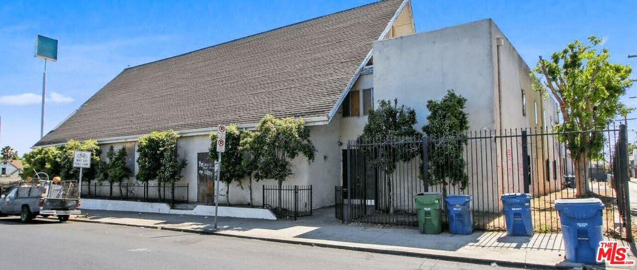 Exterior, Facade, Cape Cod