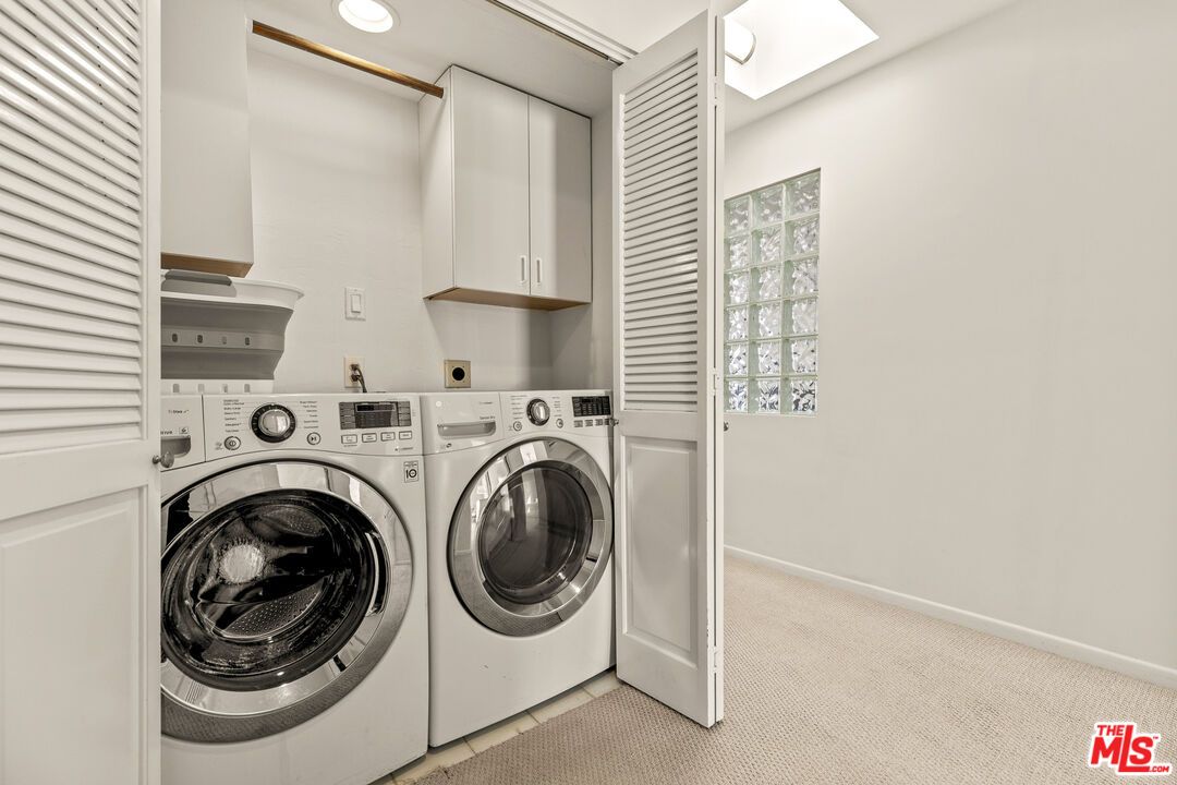 Interior, Recessed Lighting, Utility Closets, Washer