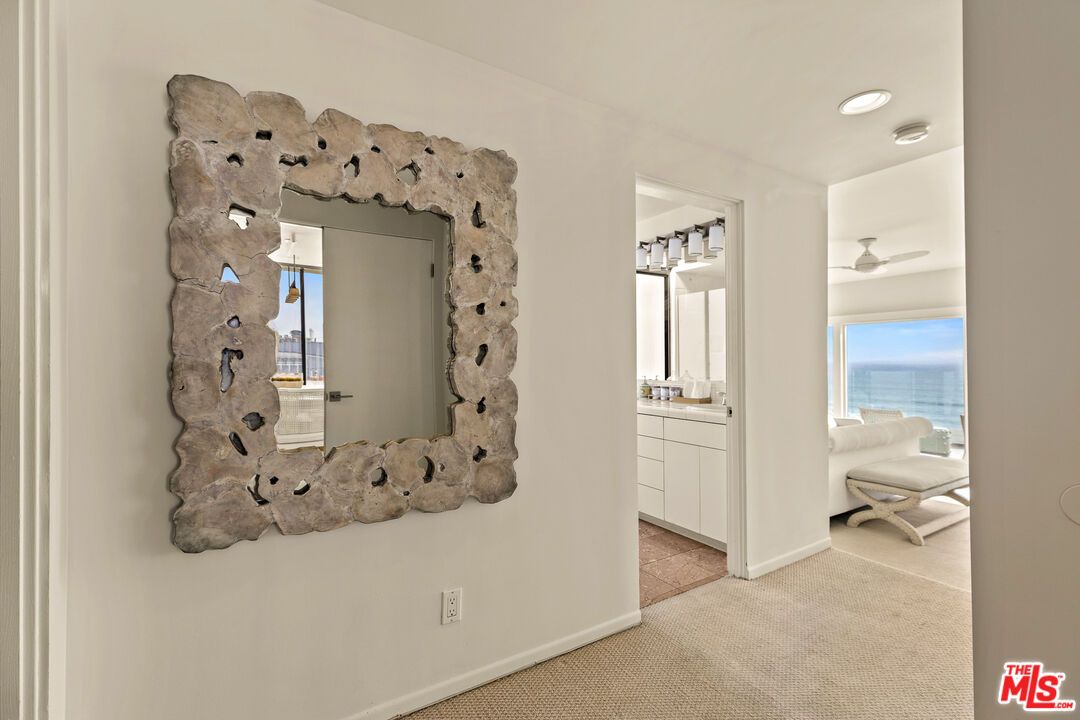 Bathroom, Interior, Recessed Lighting, Water
