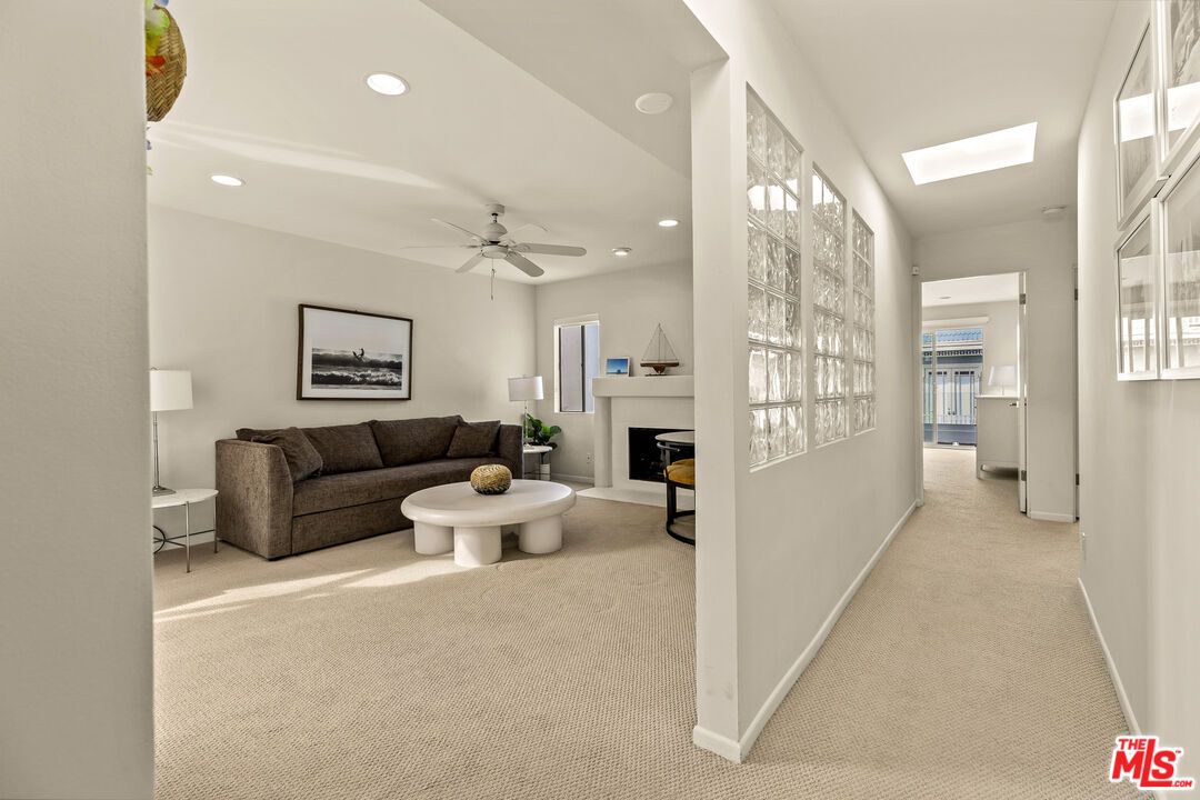 Fireplace, Interior, Living room, Recessed Lighting