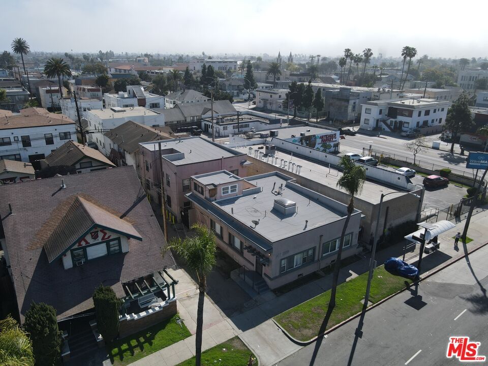 Exterior, Drone