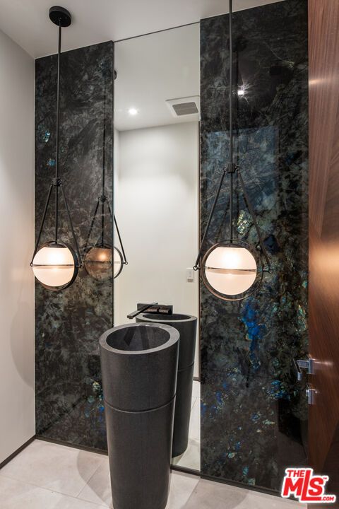 Interior, Pendant Lights, Recessed Lighting