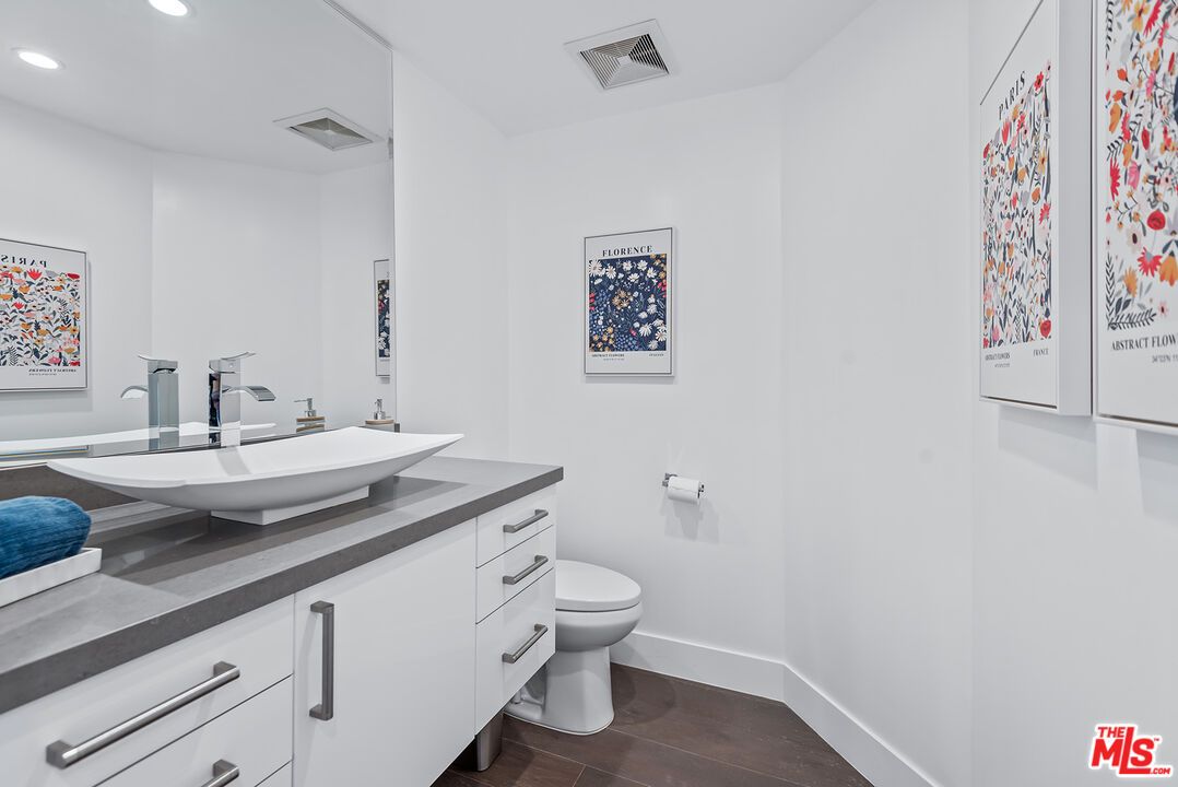 Bathroom, Interior, Recessed Lighting, Wood Texture Flooring