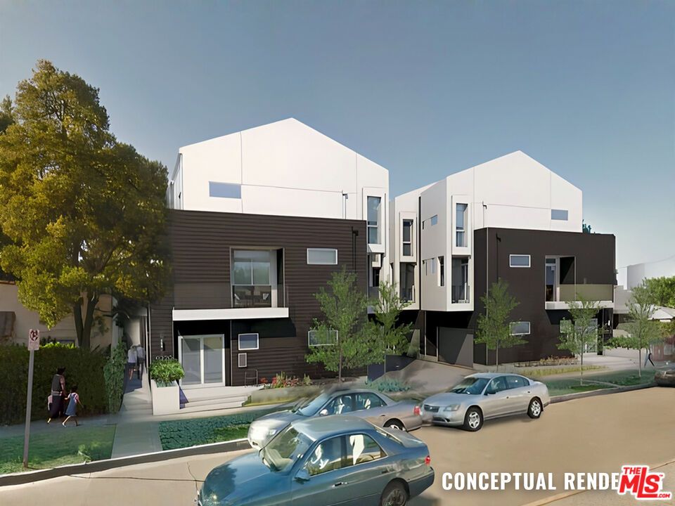 Exterior, Facade, Modern