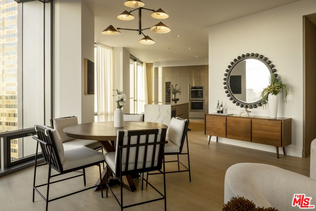 Dining room, Interior, Kitchen, Pendant Lights, Recessed Lighting, Wood Texture Flooring