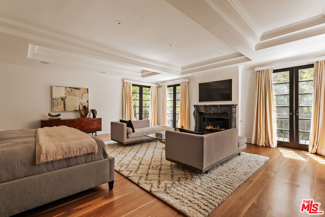 Bedroom, Fireplace, Interior, Living room, Recessed Lighting, Wood Texture Flooring