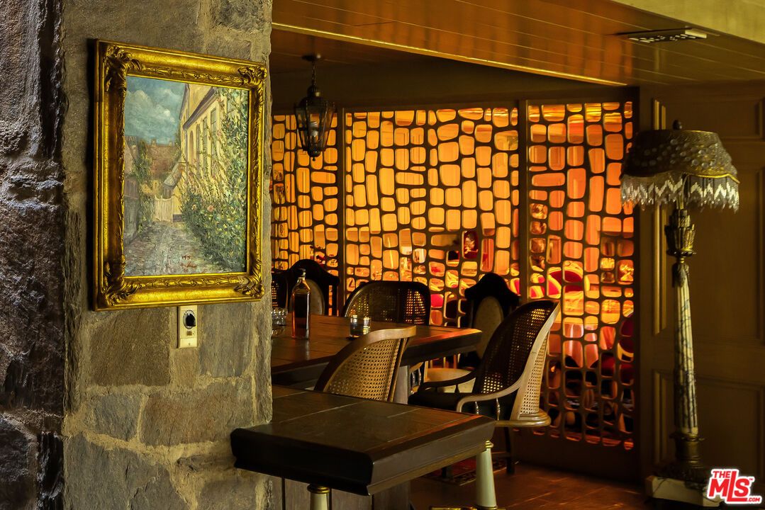 Interior, Wine Storage, Wood Texture Flooring
