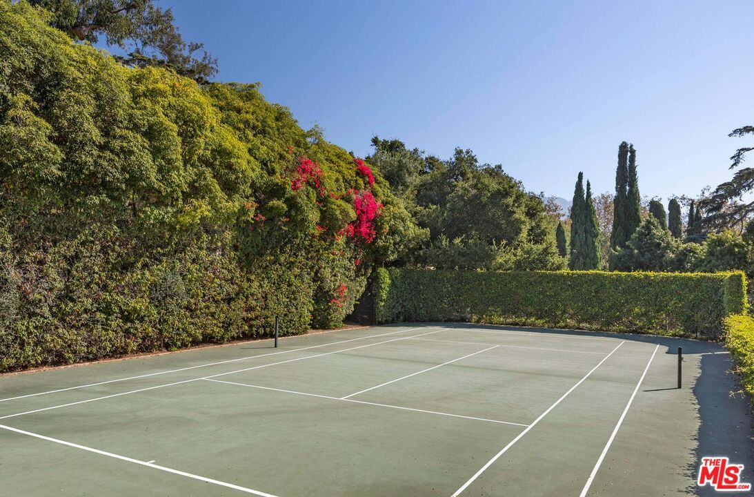 Exterior, Tennis Courts