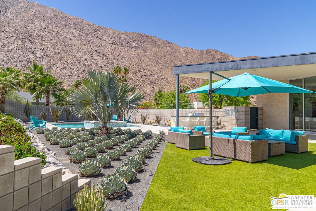 Backyard, Exterior, Pool