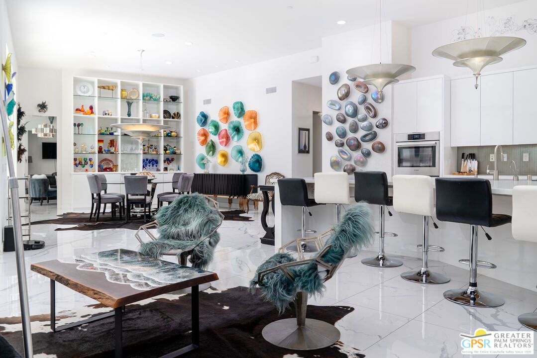 Dining room, Interior, Kitchen, Living room, Pendant Lights, Recessed Lighting, Stainless Steel Appliances