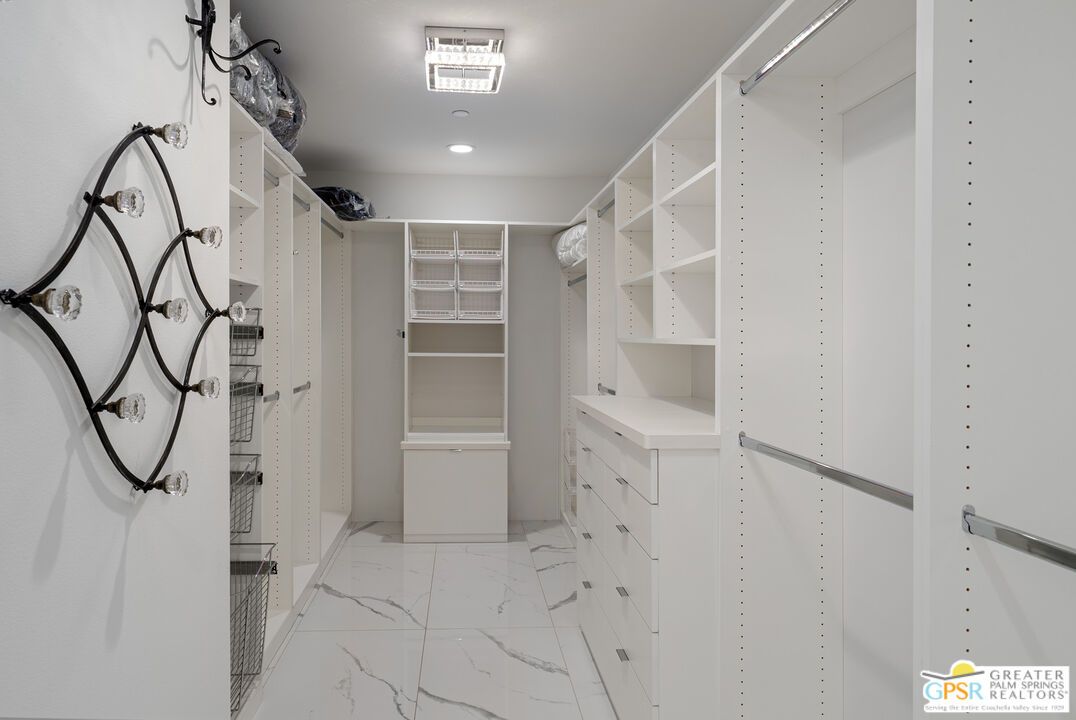 Interior, Marble, Recessed Lighting, Walk-in Closets