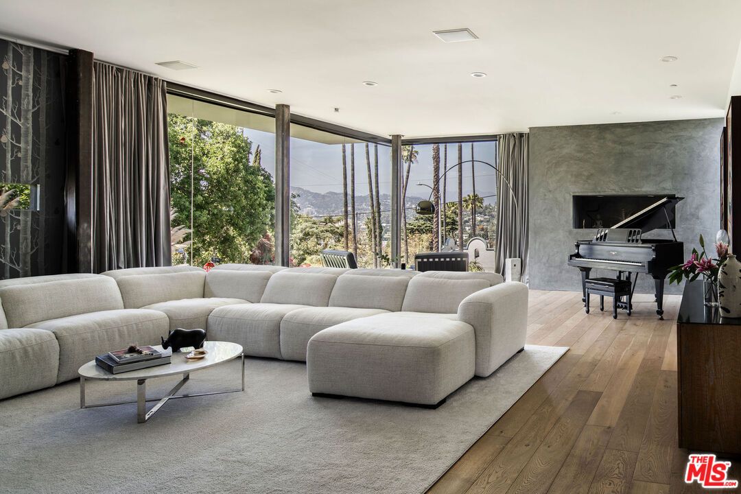 Interior, Living room, Piano, Recessed Lighting, Wood Texture Flooring