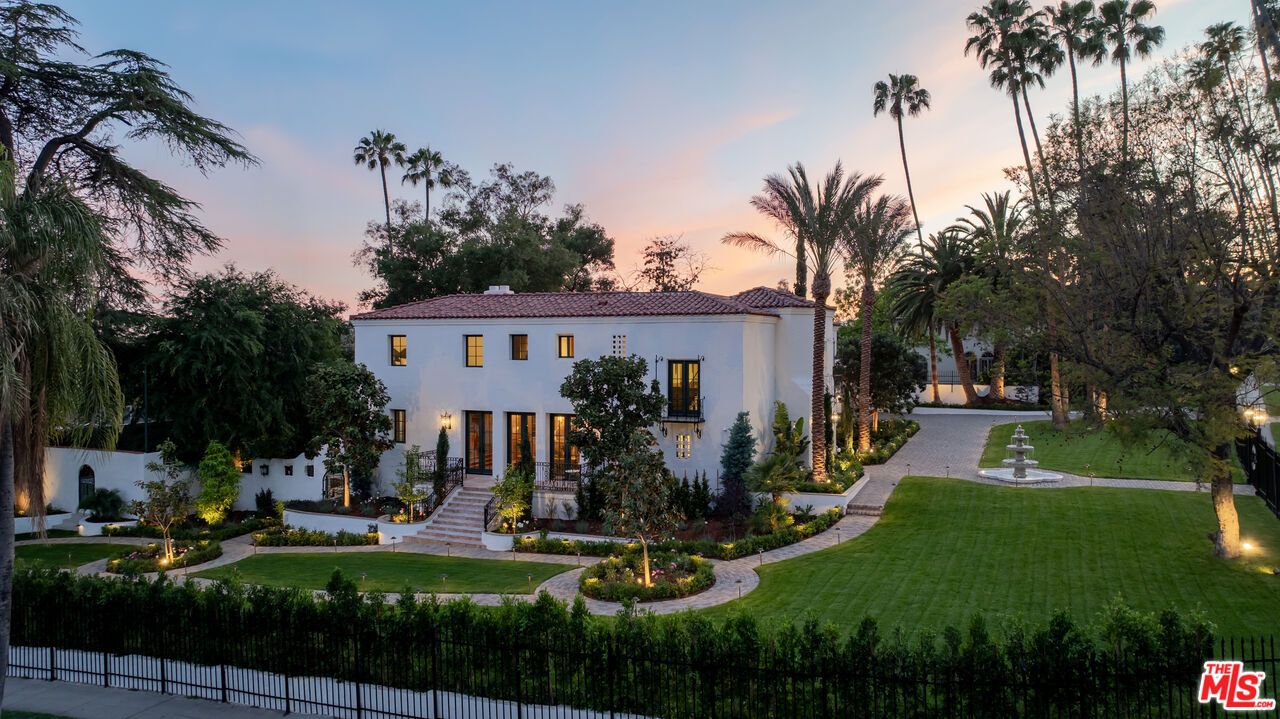 Backyard, Exterior, Facade, Spanish Mediterranean
