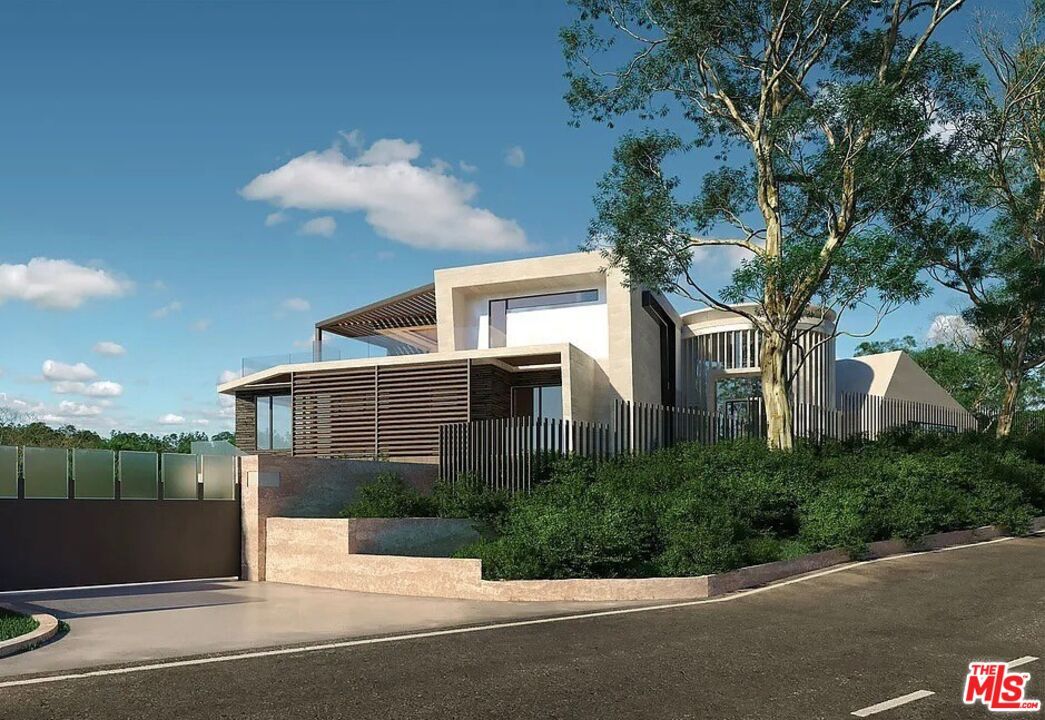 Exterior, Facade, Modern