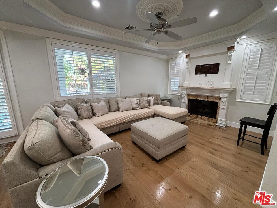 Fireplace, Interior, Living room, Recessed Lighting, Wood Texture Flooring