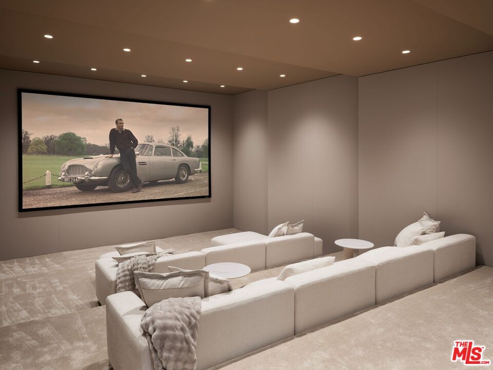 Interior, Projection Screen, Recessed Lighting, Theatre Room