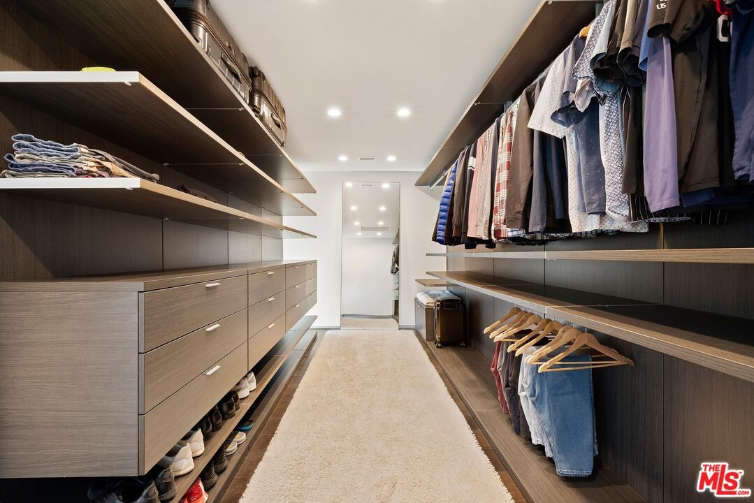 Interior, Recessed Lighting, Walk-in Closets