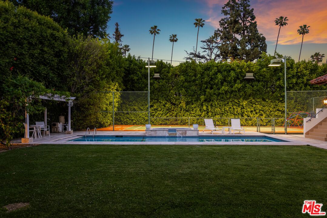 Backyard, Exterior, Pool